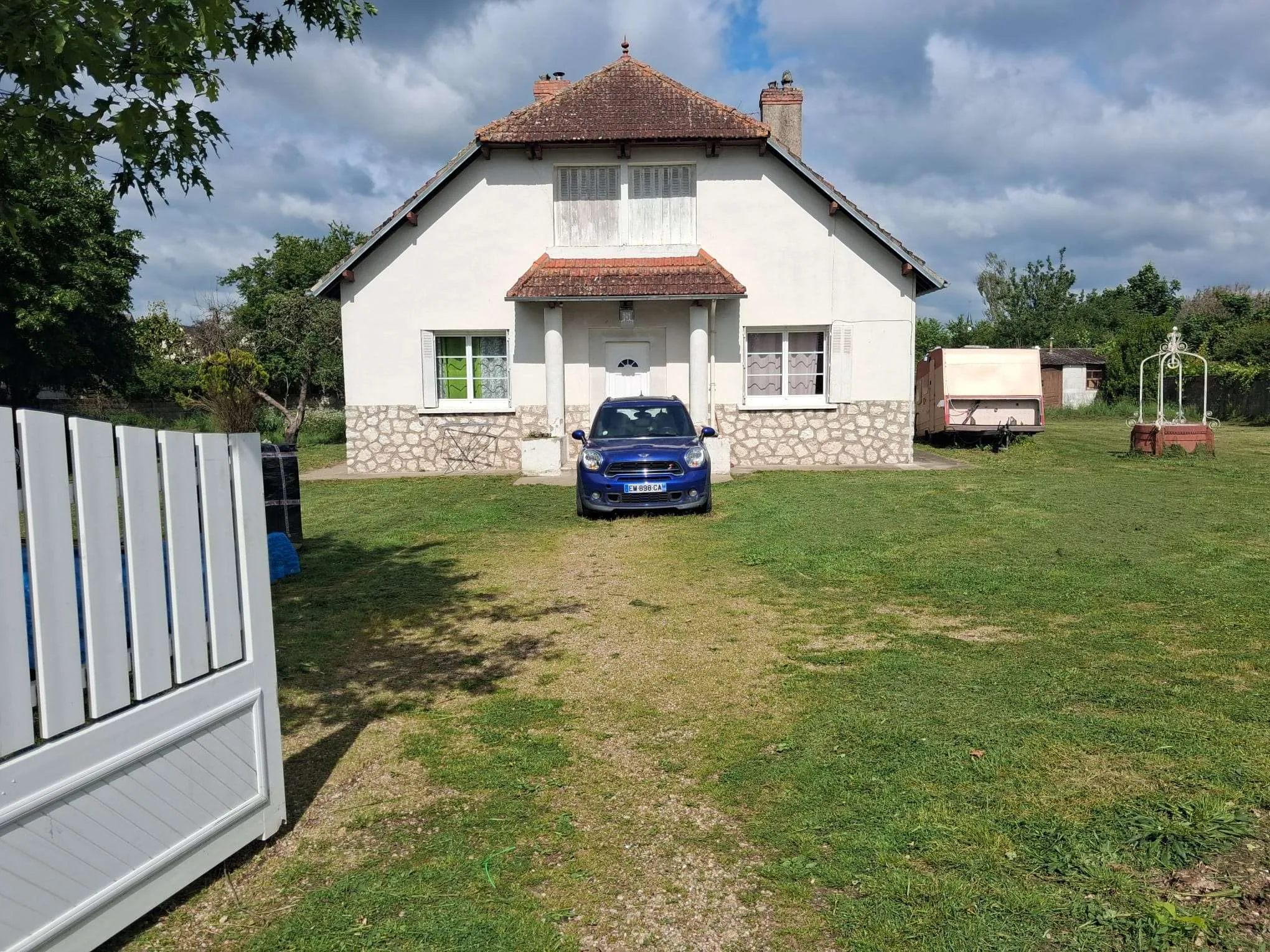 tonte-de-pelouse-à-orléans-après-vue-de-face